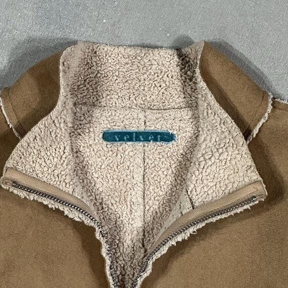 Velvet by Graham & Spencer Fitted Lux Sherpa Zip-Up Coat Color Mink Size L USA - Picture 9 of 9